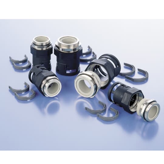 ABB - FTNG STR M20NW12 PA6/BR 6.5-9.5 BLK RACC. DN12 M20 BK IP68 per un'installazione sicura e resistente all'acqua.