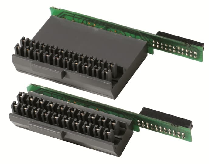 ABB - Backplane con adattatore xPR331-PR332 T7 e XPR331-PR332 T7.
