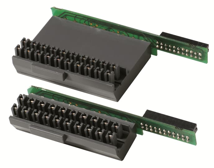 ABB - Backplane con adattatore xPR331-PR332 T7 e XPR331-PR332 T7.