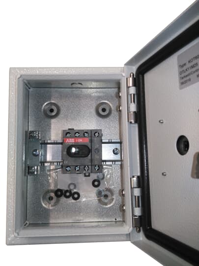 ABB - OTL32B3M Enclosed Switch Disconnector SEZ CASSETTA MET 3P 32A. OTL32B3M