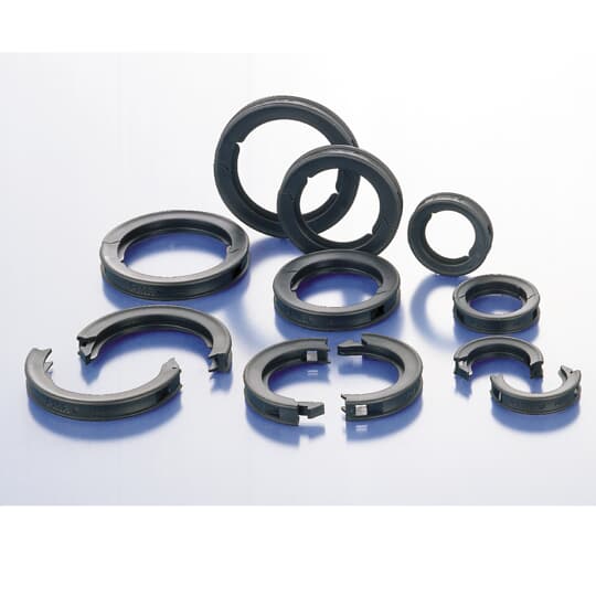 ABB - Protezione IP69 per getti fluidi DN23 in PA6 nero, ideale per Waterjet.