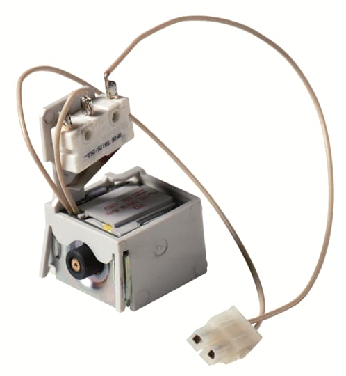 ABB - Trip Reset T7M-X1 110..130VAC/DC XAUX-SA 127VAC/DC.