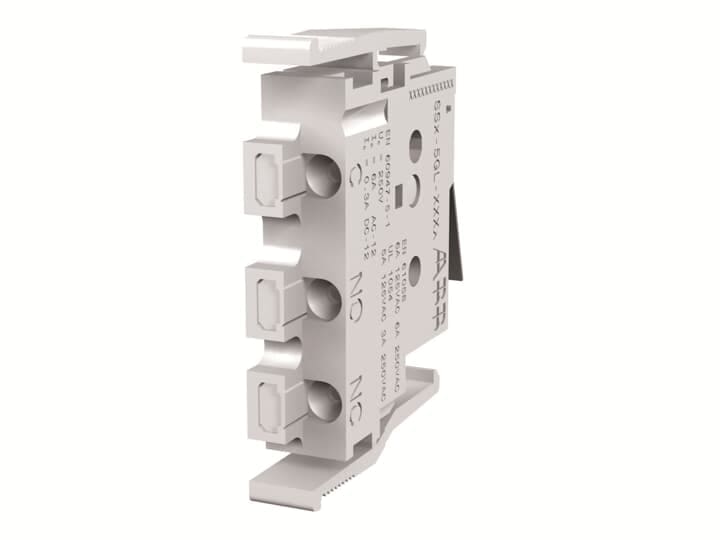 ABB - AUX 1SY 24V DC XT7 - Soluzione affidabile per l'alimentazione a 24V. Ideale per sistemi elettrici.