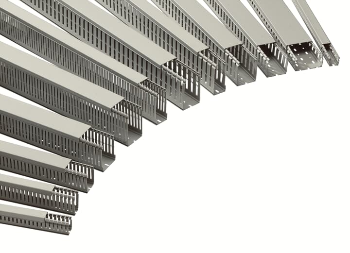 ABB - Coperchio di ricambio per canaline B40, halogen free, lunghezza 40'.