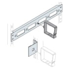 ABB - Pannello passacavi 1HE per organizzare e proteggere i cavi in modo efficiente.