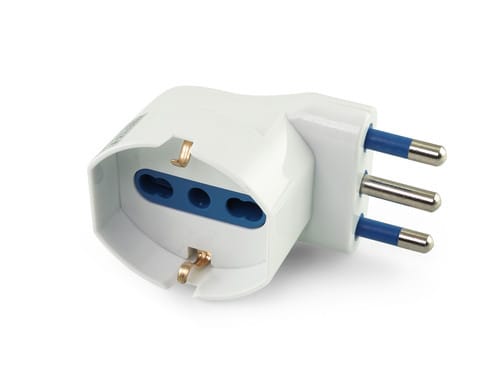 ALPHA ELETTRONICA - Adattatore da spina 3 poli 16A a presa Universale Italia P40