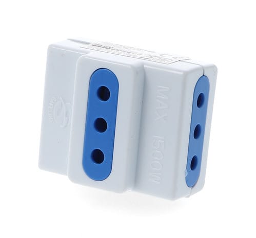 ALPHA ELETTRONICA - Adattatore da spina 3 poli Italia 10A a 3 prese