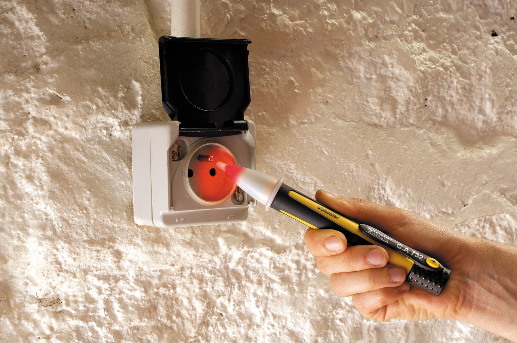 AMRA CHAUVIN ARNOUX - CHAUVIN ARNOUX CA 732 RILEVATORE TENSION P01191745Z