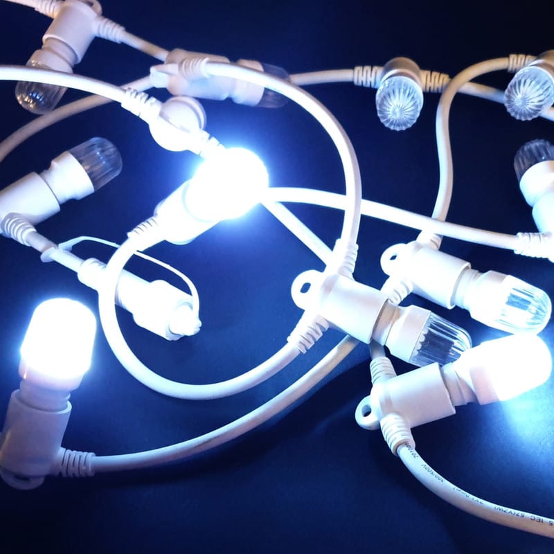 ARTELETA INTERNATIONAL - CORDONIERA 15 LED STROBO BIANCHI