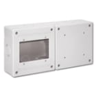 AVE - Box da parete per installazioni elettriche, compatibile con sistemi 3M, grado di protezione IP55, include piastra cieca S45 per una maggiore sicurezza e versatilità.