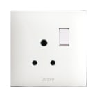 AVE - Singola presa std inglese. colore RAL 9010. 2P+T 5A 250V finitura lucida 2 Mod.