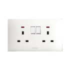 AVE - Doppia presa std inglese. colore RAL 9010. 2P+T 13A 250V finitura lucida 4 Mod.