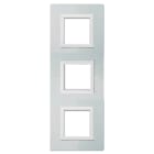 AVE - Placca Vera44 Alluminio. S44 colore alluminio naturale. con cornicetta 2+2+2 Mod.