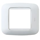 AVE - Placca Yes S45. singola per scatola tonda o quadrata colore bianco banquise con cornice colore bianco banquise 2 Mod.