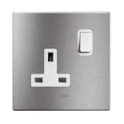 AVE - Singola presa std inglese. placca in alluminio colore naturale. 2P+T 13A 250V finitura spazzolata 2 Mod.
