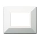AVE - Placca Zama. S44 colore bianco micalizzato. con cornicetta 3 Mod. 44P93BMC