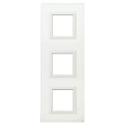 AVE - Placca Vera 44. in vetro colore bianco finitura lucida   fornita con cornicetta  6(2+2+2) Mod. 44PV26BL