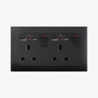 AVE - 2 prese ingresso interruttore usb ac nero 4m compatto e versatile per ogni esigenza. BSG21097/2PNAC