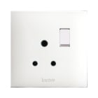 AVE - Singola presa std inglese. colore RAL 9010.  2P+T 5A 250V  finitura lucida  2 Mod. BSN11097/5A