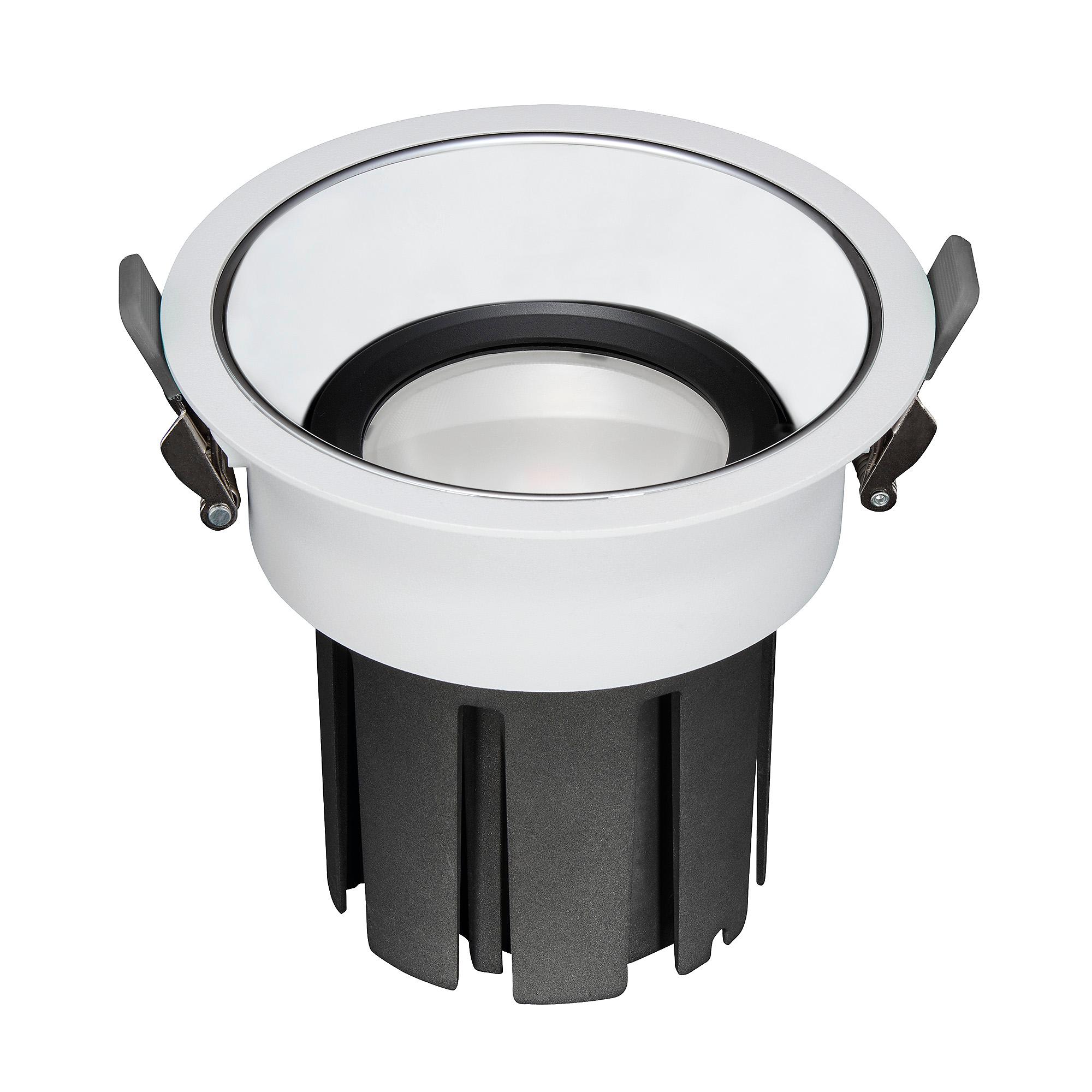 BEGHELLI - Downlight orientabile ad alte prestazioni con ampio dissipatore in alluminio pressofuso nero opaco. Gamma completa di accessori per modificare fascio luminoso e riflettore DWL 24W 45° C90 BRILLA SDB 3K.