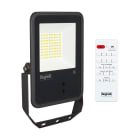 BEGHELLI - Proiettore a spessore ridottissimo FL LED 50W nero con design moderno ed elegante, idoneo per applicazione nel settore civile, terziario e industriale. Corpo in alluminio pressofuso con alette di raffreddamento integrate, IP66 SENS 4K.