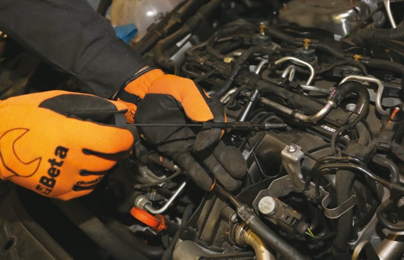 BETA - Assortimento per il ripristino delle filettature candelette danneggiate K/33.