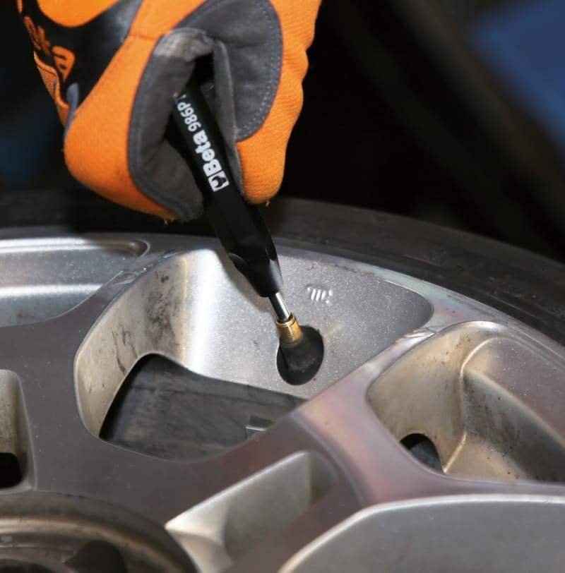 BETA - Giravite pretarato 0,4 Nm per valvole pneumatici ritenzione automatica della valvola pretar.0,4NM PT.