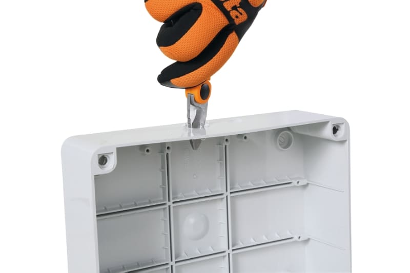 BETA - Forbici elettricista con svasatore, lame in acciaio inossidabile con microdentatura, gola tranciacavo e crimpatore per terminali a tubetto, forbici elettricisti lame a gradino fxs. 011280095