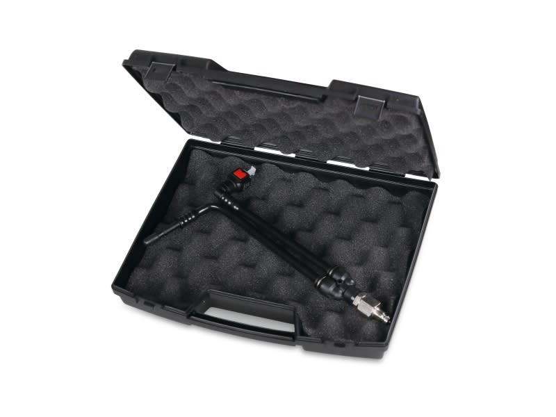 BETA - Set per la verifica della pressione dell'impianto AdBlue con cassa di connessione integrata.