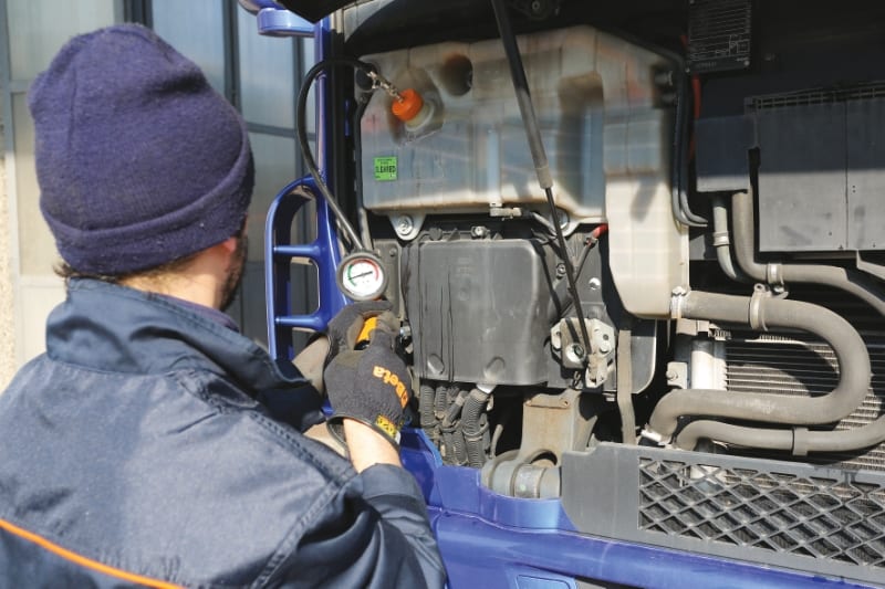 BETA - Strumento per controllo e tenuta impianto di raffreddamento truck, strumenti contr. imp. raffredd. hd/truck.