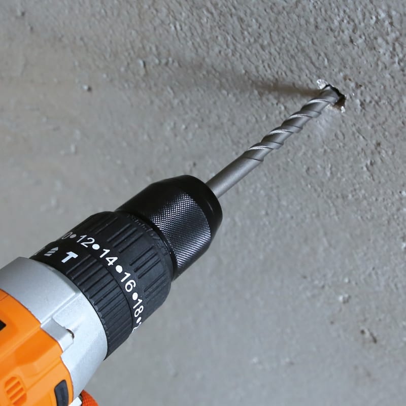 BETA - Trapano avvitatore a percussione 20V BRUSHLESS 13MM SOLO CORPO BMC.