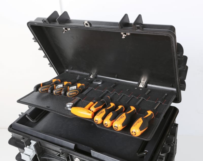 BETA - Trolley portautensili in polipropilene con 4 cassetti C14 + assortimento 109 utensili VU/M.