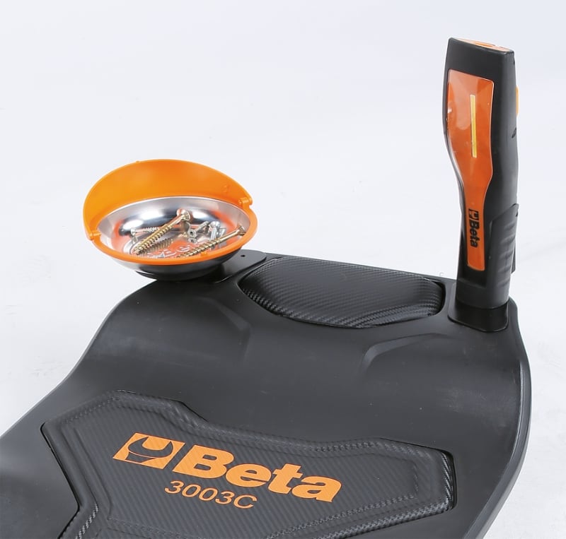 BETA - Lettino sottomacchina in plastica antiurto comfort.