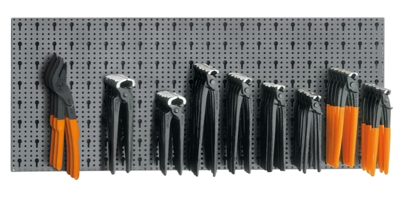 BETA - Assortimento di 43 utensili, con ganci senza pannello, modulo C68 M/241.