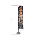BETA - Bandiera a vela mt 4x0,75 con asta in metallo cromato basamento in graniglia di cemento 50 cm Vele Beta Altezza 4,00mt - Base Cemento.