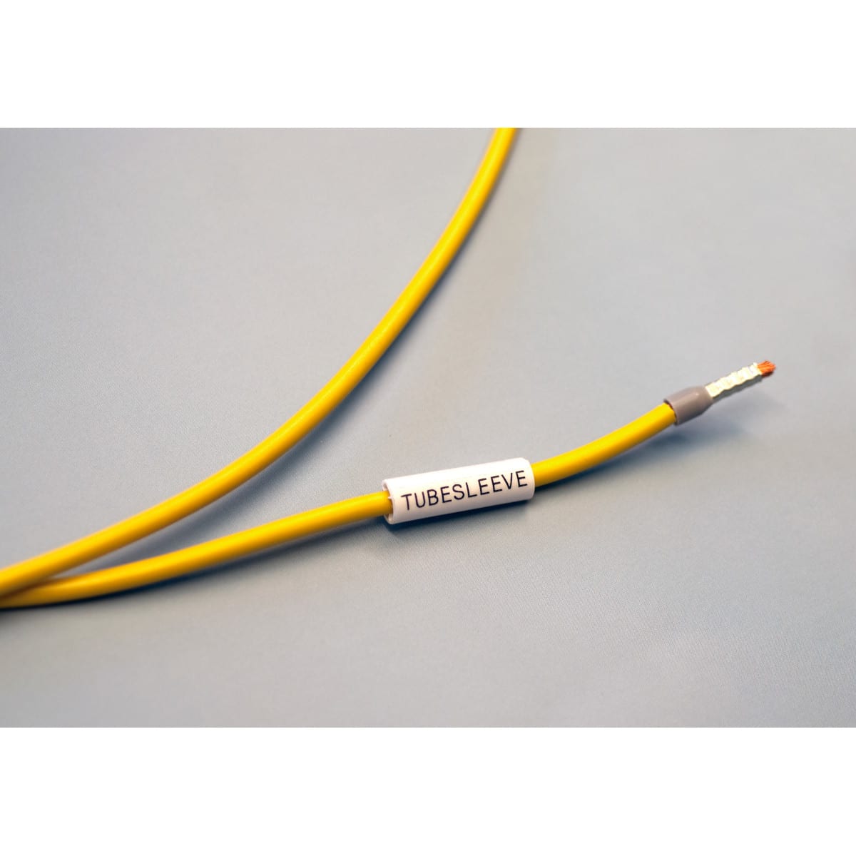 BRADY - Tubesleeve per etichette autolaminanti da 26 mm, per cavo da 6 a 8 mm