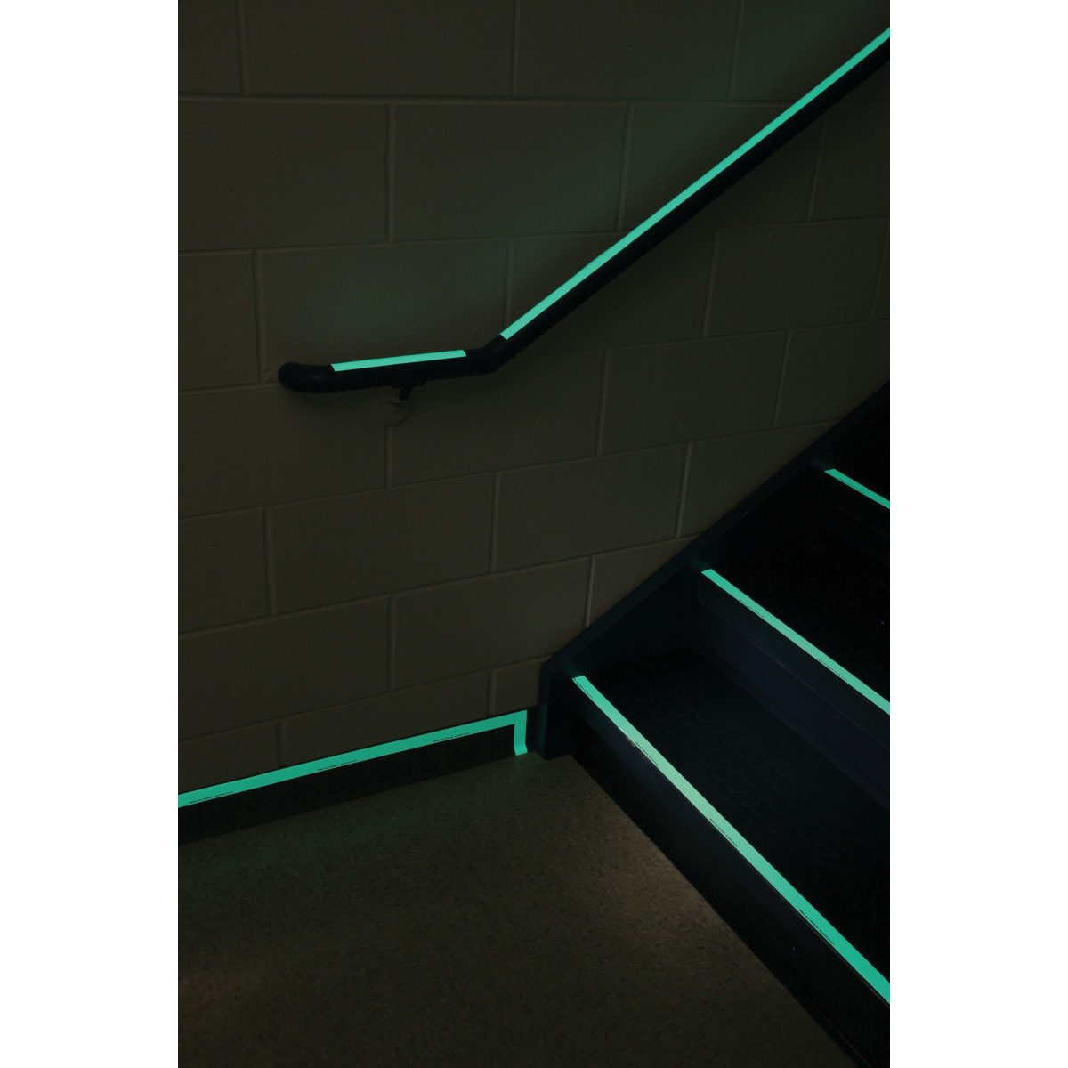 BRADY - Nastro segnaletico fotoluminescente 836803