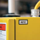 BRADY - Etichette in poliestere multiuso per ambienti aggressivi, compatibili con M710 e BMP71, codice M7-24-423-BK, confezione da 500.