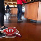 BRADY - Segnaletica di sicurezza 3D - COVID-19 - Fermarsi qui - 1 SEGNALE.