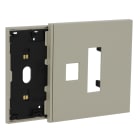 BTICINO - Frame elettrificato con mostrina presa Italia + USB