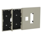 BTICINO - Frame elettrificato con mostrina presa Italia + USB