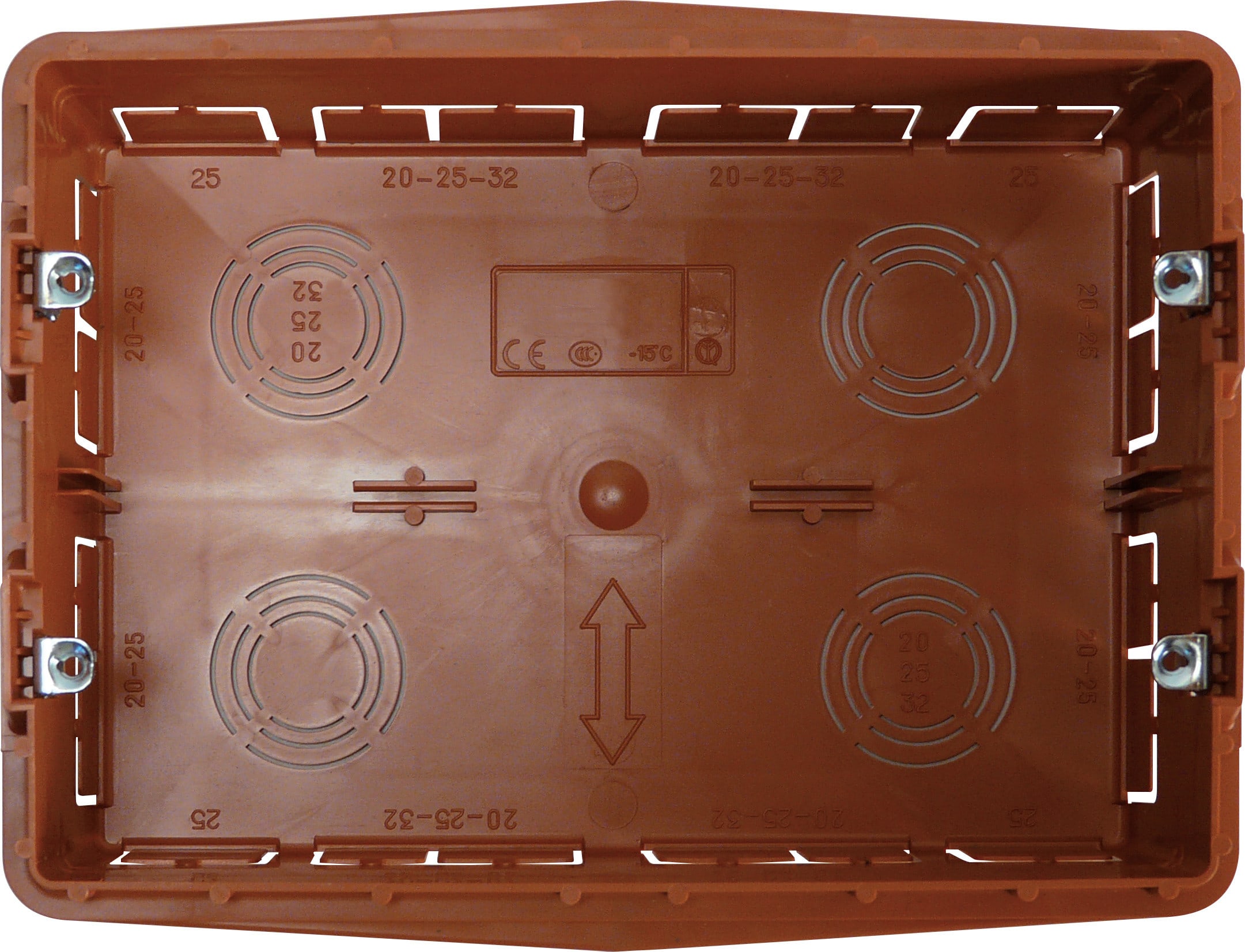 BPT - TS Box Scatola Incasso - Soluzione pratica per l'installazione discreta e sicura. 67900150