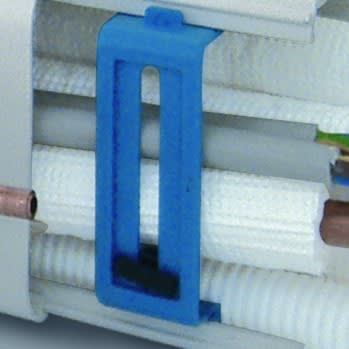 CANALPLAST - TRAVERSINO CON ALETTA FERMATUBI 90 BLU