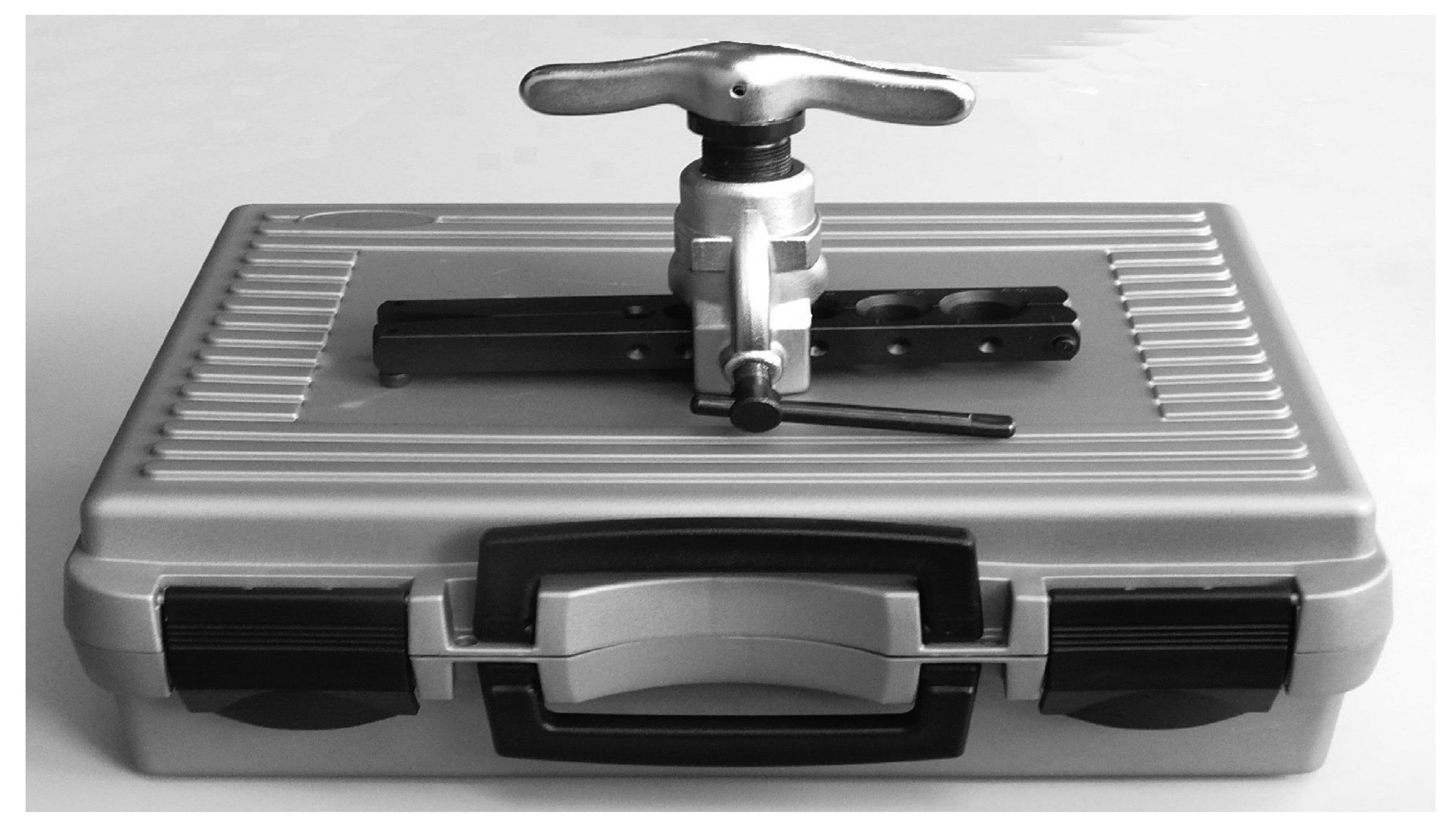 CANALPLAST - FLANGIATUBI A 45 CONO ECC-FRIZIONE IN