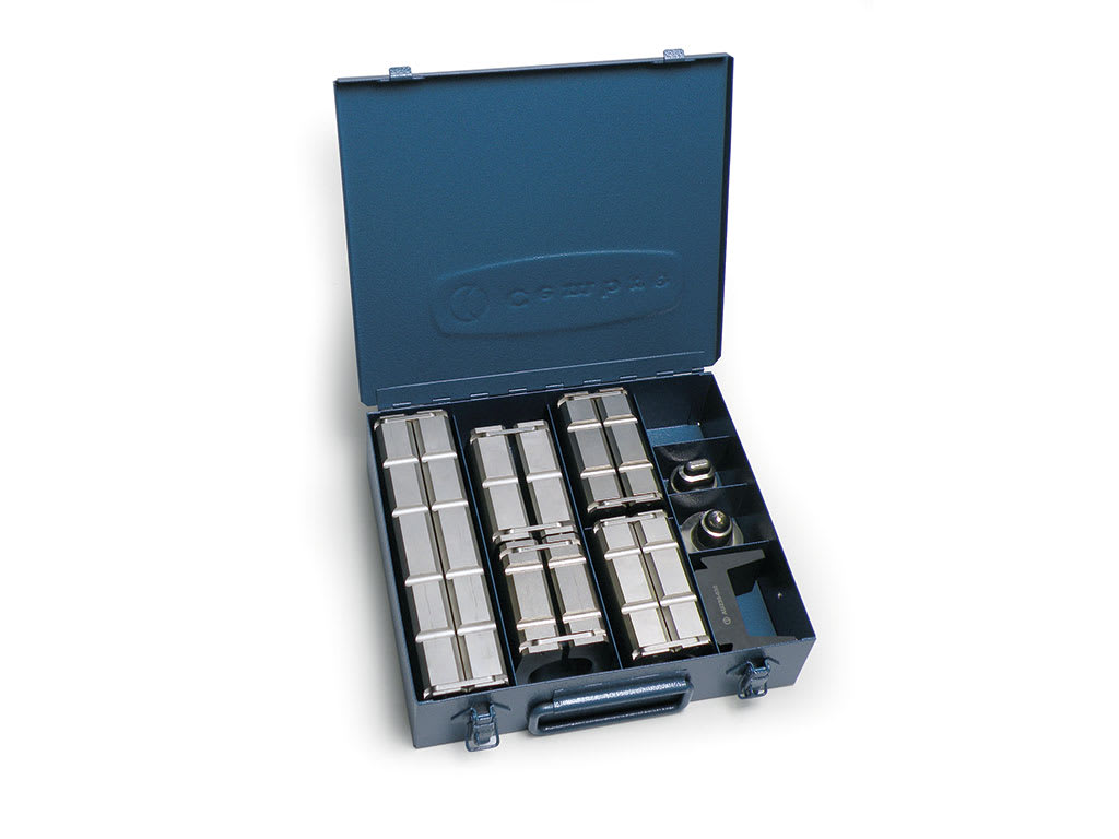 CEMBRE - Cassetta metallica per matrici e accessori di alluminio fino a 630 mm.