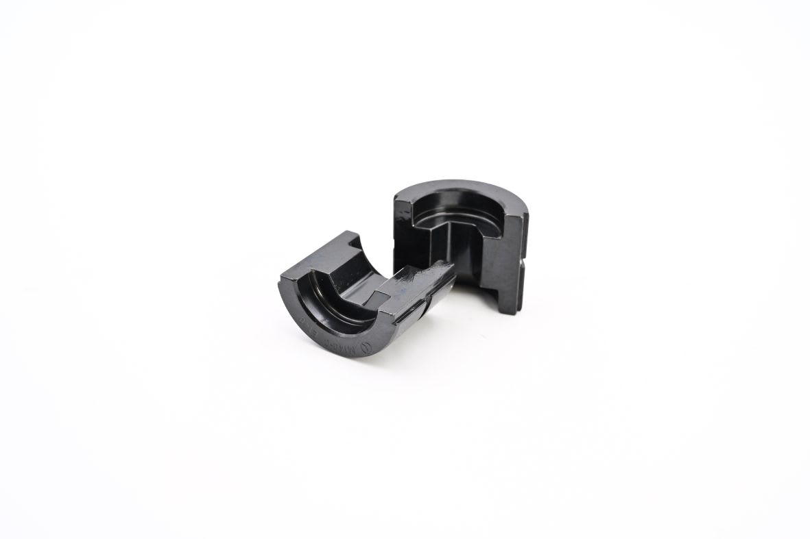 CEMBRE - Coppia matrici esagonali E140 S/130 per lavori di precisione. M140-C