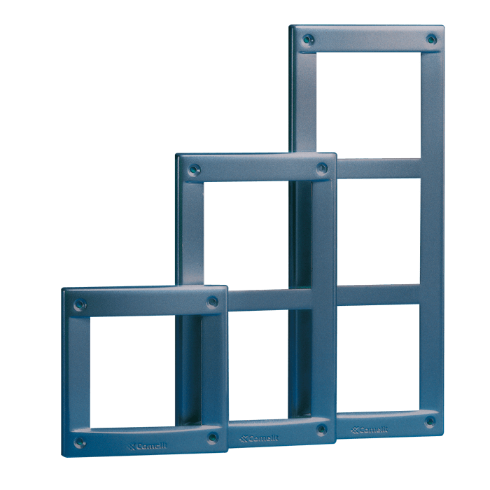 COMELIT - Serie Vandalcom - Telaio da parete 3 moduli, grigio scuro, 143x367x18mm