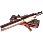 DEHN - Collare di collegamento secondo CEI EN 62561-1 per la connessione di conduttori tondi, cordati e piatti su dispersori di profondità, esecuzione obliqua con vite a testa piatta anche per conduttori di terra non tagliati, FE/TZN per D 20M.