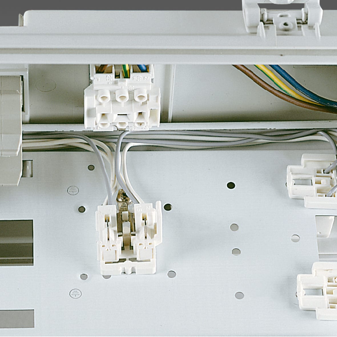 DISANO ILLUMINAZIONE - SEZIONATORE 46 BIANCO 98503400