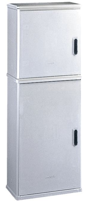 DKC EUROPE - Armadio in vetroresina a 2 vani con serratura, dim. 546 x 1460 x 424 mm BVHNT/0.